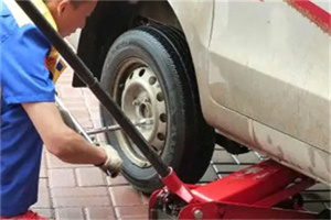 巴彦淖尔附近拖车24小时服务热线电话